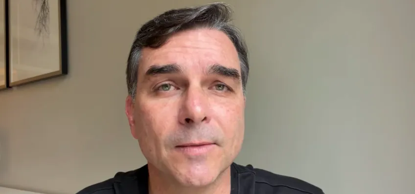 Defesa diz que Bolsonaro não sabia que Flávio divulgaria carta