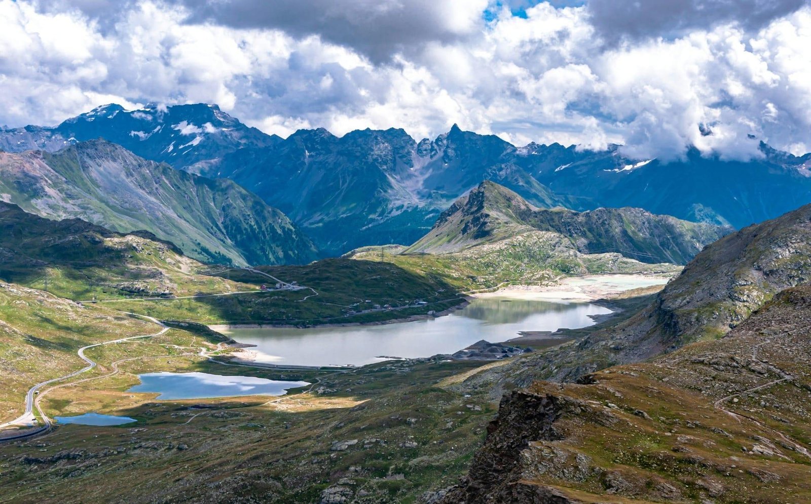 Como criar fotos de produtos profissionais usando celular e IA