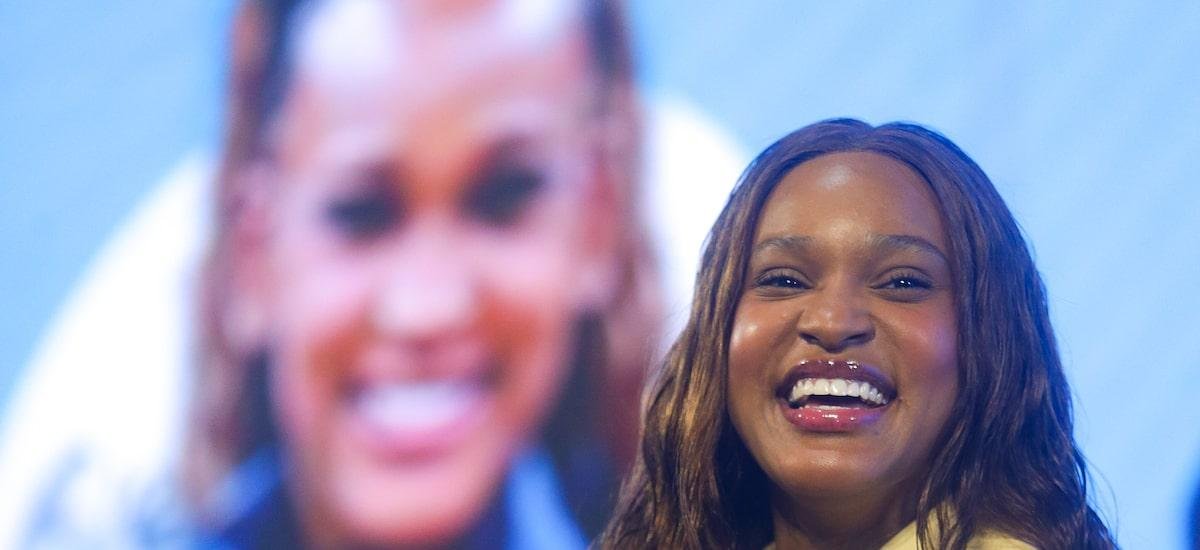 Rebeca Andrade é escolhida para carregar a bandeira olímpica na abertura dos Jogos de Inverno