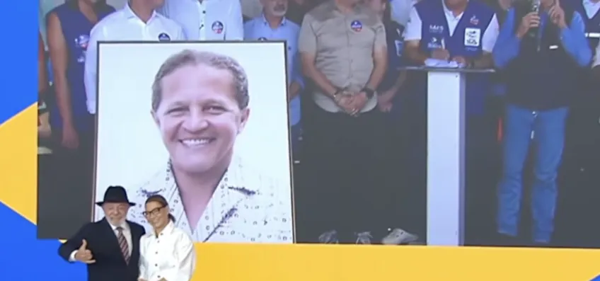 Lula inaugura hospital com nome da mãe, Dona Lindu