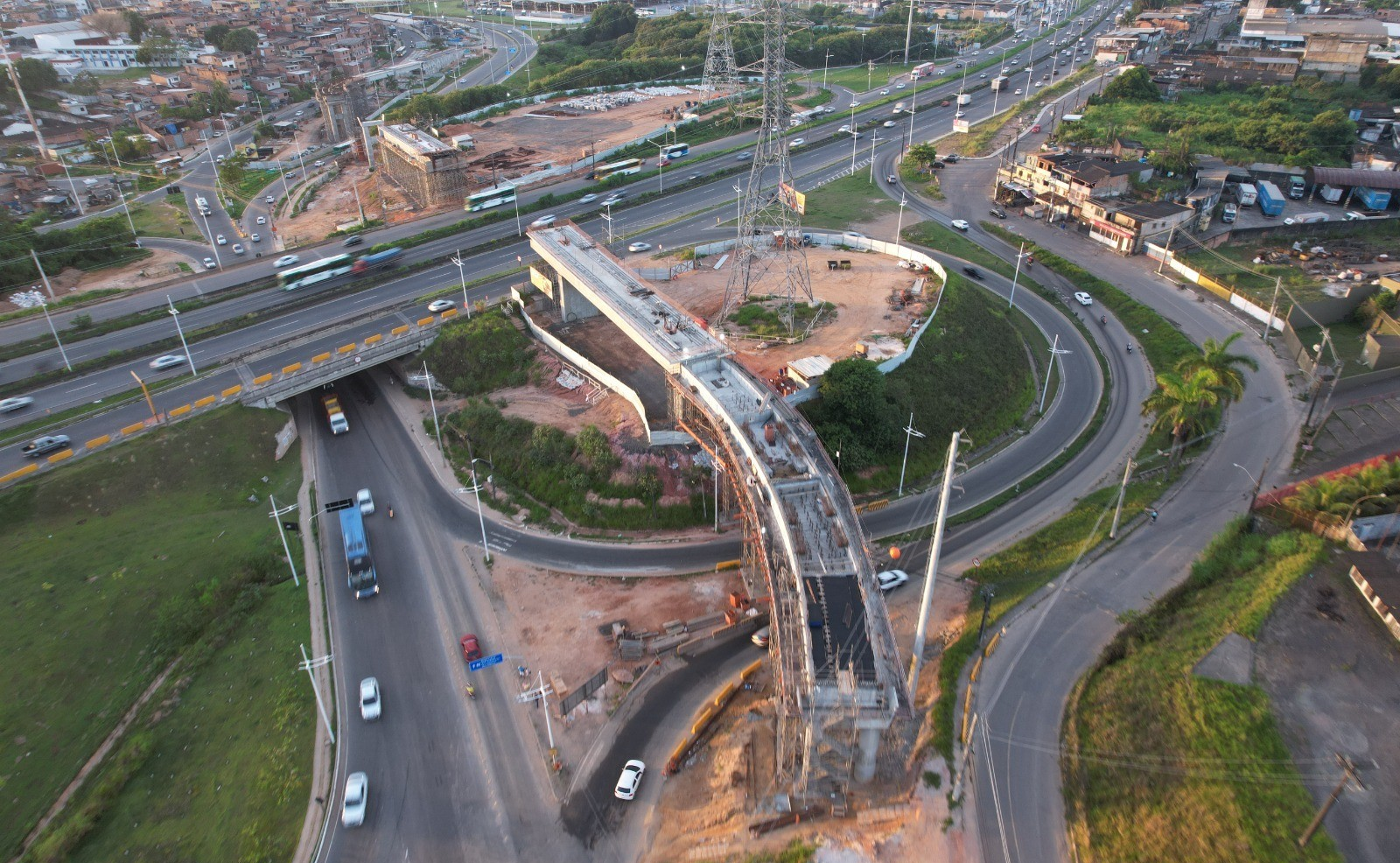 Obras do VLT provocam mudanças no trânsito de Salvador | G1