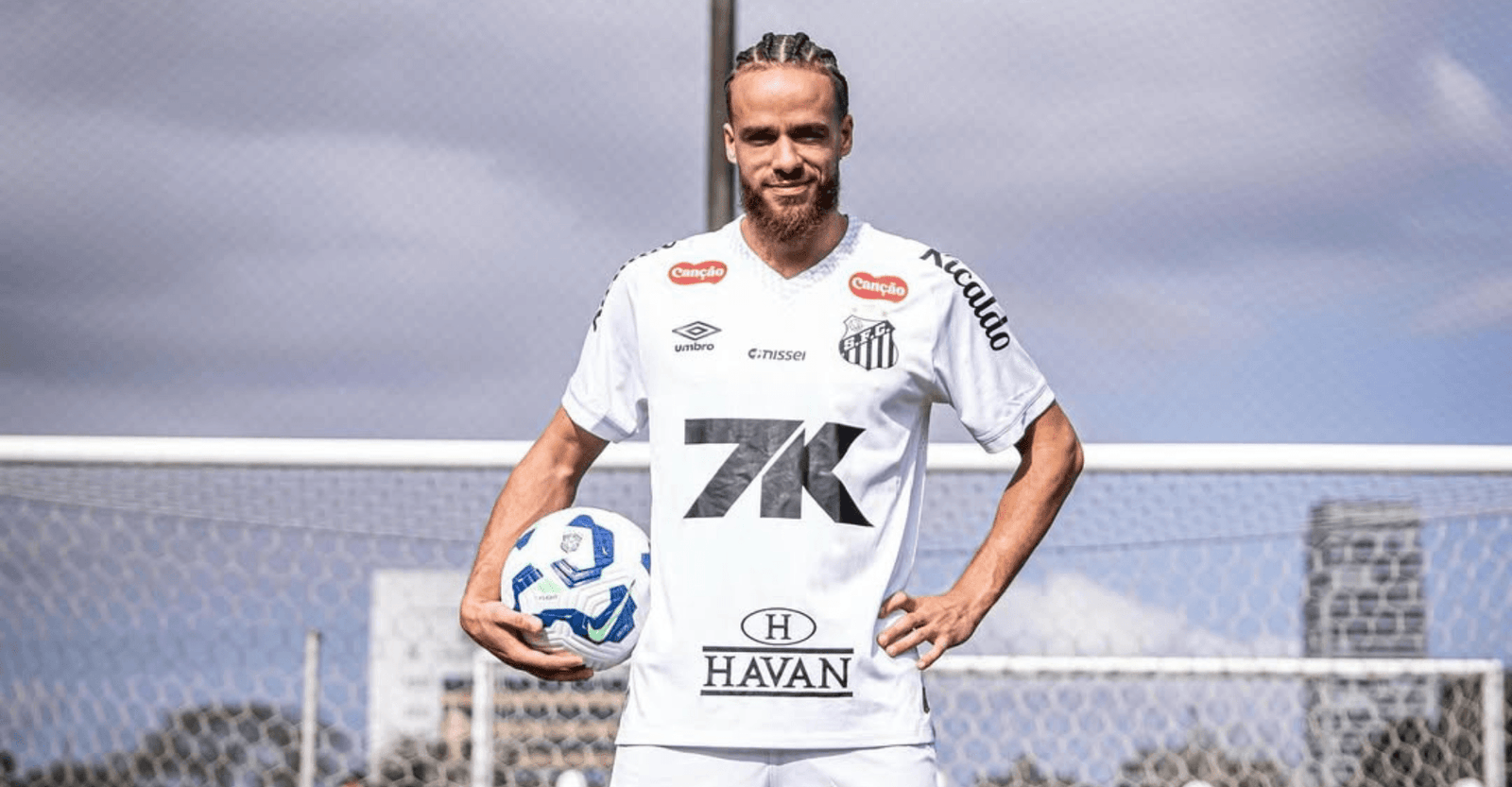 Santos empresta Bilal para clube de Portugal; veja detalhes