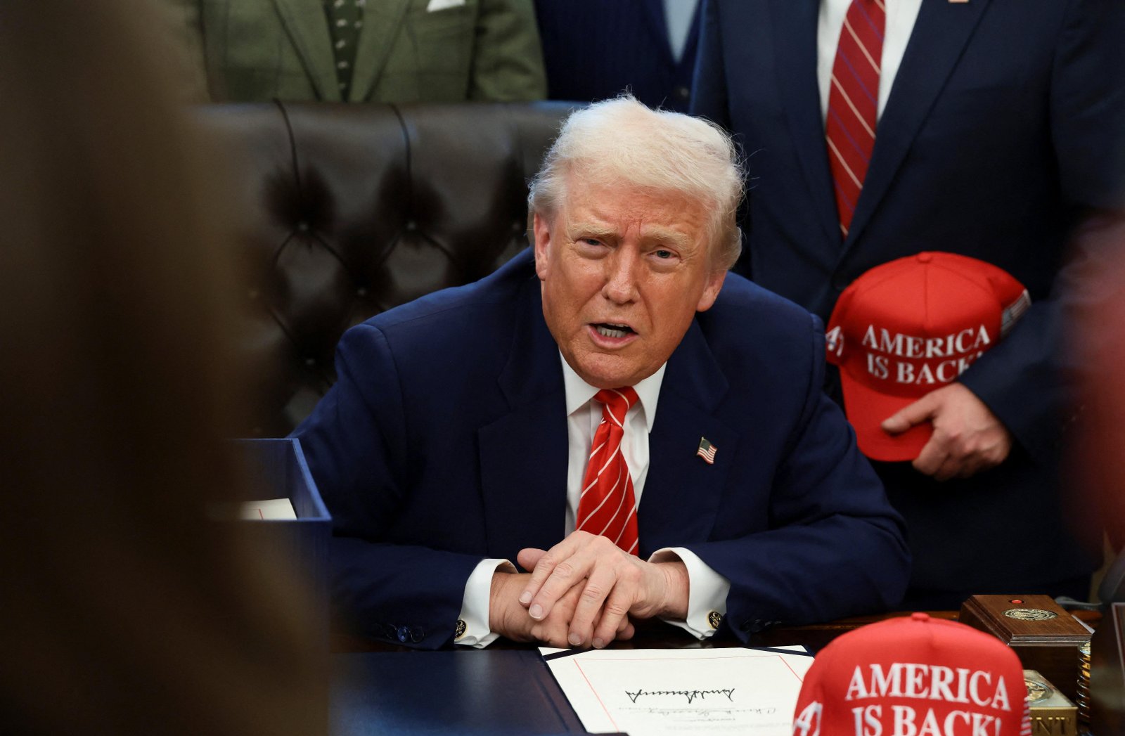 'Acho que está na hora de seguir em frente', diz Trump, sobre Epstein | G1