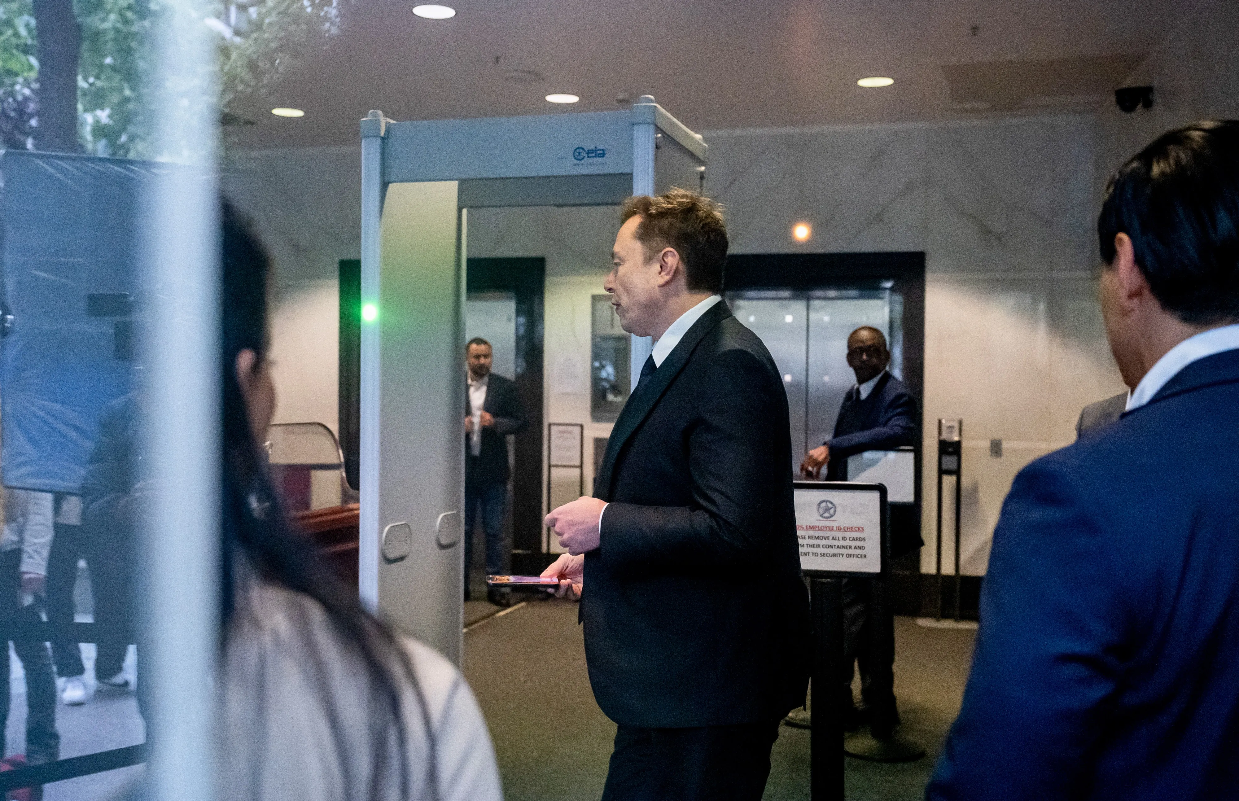 Elon Musk diz que não houve contrato que definisse sua doação inicial à OpenAI