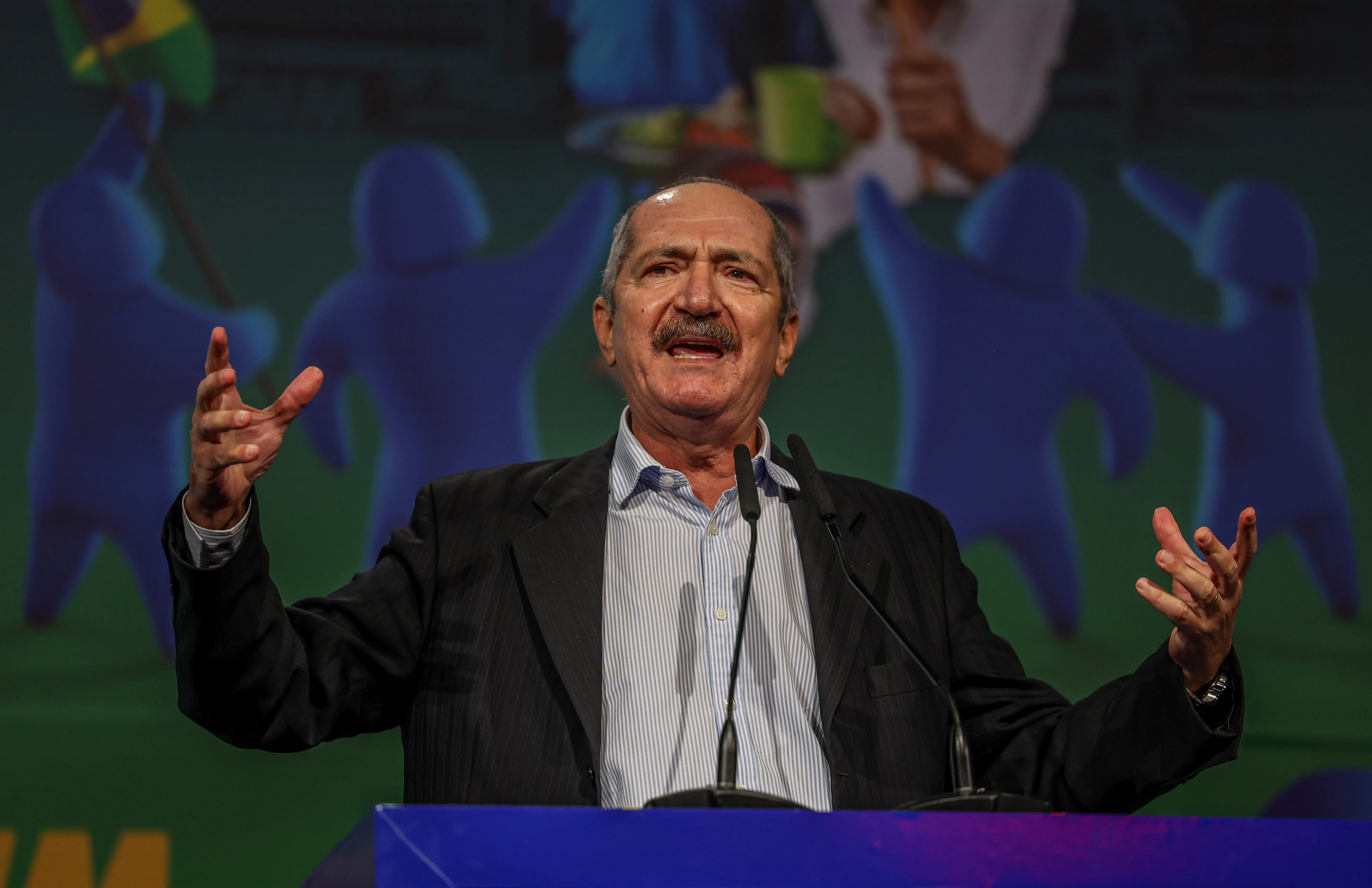 Aldo Rebelo é anunciado como coordenador de campanha de Caiado