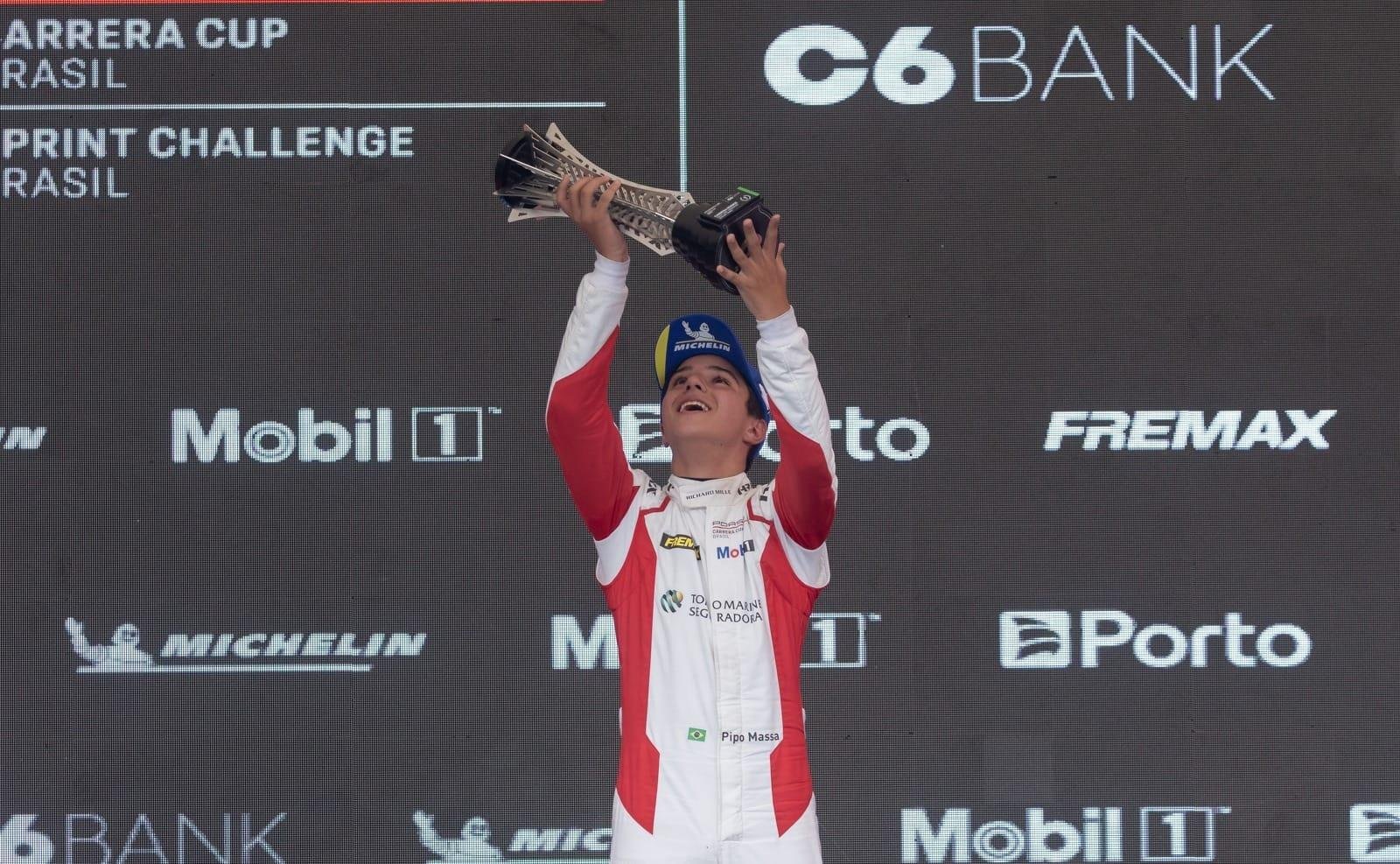 Filho de Felipe Massa estreia na Porsche Cup Brasil com vitória em SP