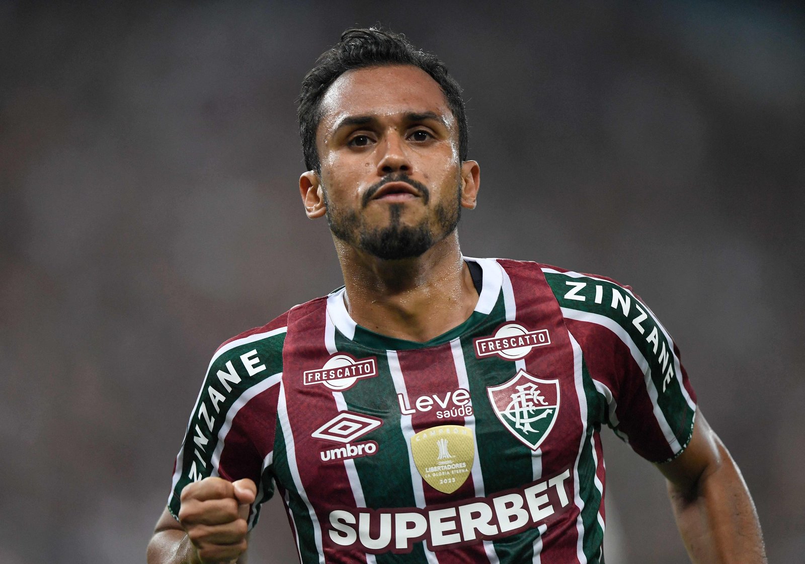 Lima, ex Fluminense, é expulso após apenas 30 segundos em campo, no México; veja vídeo