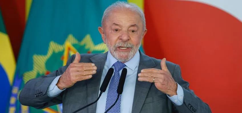 Ao vivo: Lula anuncia obras da retomada da indústria naval em SC